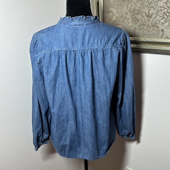 LOFT Chambray Ruffle women’s shirt long sleeves buttoned down top blouse Sz LP - Picture 3 of 5